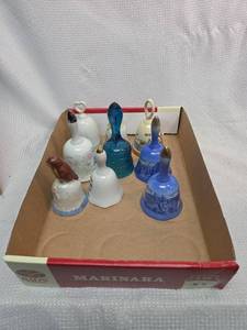 lot 685 image: Decorative State Souvenir Bell Collection