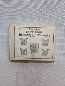 lot 720 image: Cast Iron Butterfly Trivets Set - Made in Taiwan