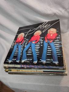 lot 772 image: 1970s-80s Rock and Country Music Record Collection