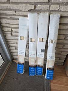 lot 778 image: Mainstays Light Filtering Vinyl Mini Blinds 36x64