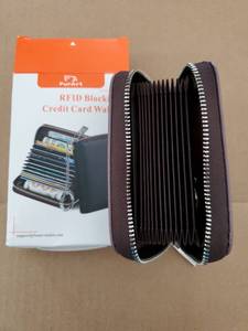 lot 71889 image: Zipper Wallet Women, RFID Blocking Credit Card Wallet, Business Card Holder, Compact Size KeyChain Wallet - Retail $15