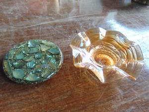 lot 1954 image: Amber Bowl and Hot Plate with Abalone Shells