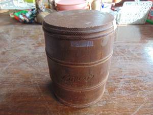 Briggs Smoking Tobacco Container