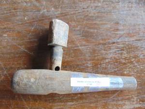 lot 1960 image: Wooden Barrel Tap