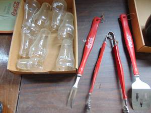 lot 1987 image: Coca-Cola Glasses adn Grill set