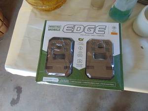 lot 1995 image: Moultrie Edge Game Cameras -