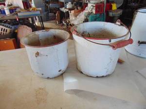 lot 1998 image: Pair of Enamelware Pails - one missing handle