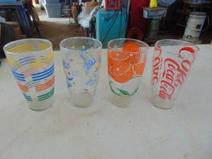 lot 2054 image: Selection of Large Coca-Cola Glasses