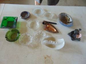 lot 2068 image: Ashtray Selection