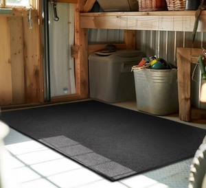 lot 16 image: Mohawk 36 x 48 All Purpose Reversible Rubber Mat
