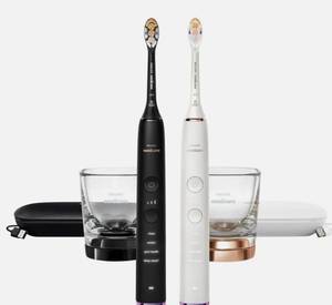 lot 4329 image: Philips Sonicare DiamondClean Smart Electric Rechargeable Toothbrush - Missing one charger