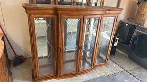 lot 3510 image: Traditional Burl Wood Display Cabinet