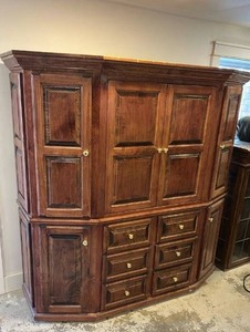 lot 3525 image: Tall Wooden Built-in Storage Entertainment  Cabinet