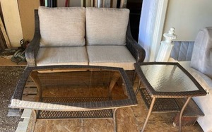 lot 3536 image: Wicker Outdoor Furniture Set