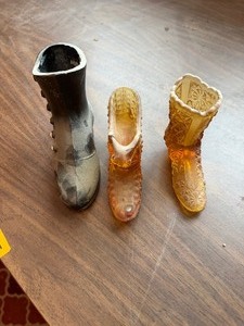 lot 27062 image: Antique Colored Glass Shoe Sculptures