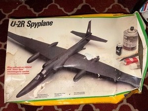 lot 27117 image: Vintage Italeri Lockhead U-2R Spyplane Model Kit Collectors Item