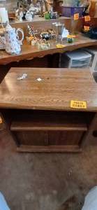 lot 26870 image: Wooden Rolling Desk with Cabinets