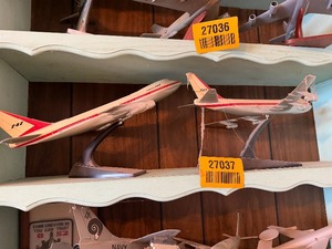 lot 27037 image: Set of Two Vintage Boeing Model Planes