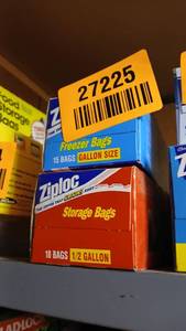 lot 27225 image: Ziploc Storage Bags, Half Gallon and Gallon Size