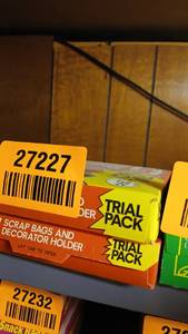 lot 27227 image: Hefty Scrap Bags and Decorator Holder