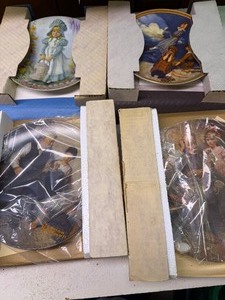 lot 27138 image: Lot of Four Edwin M. Knowles Decorative Wall Plates