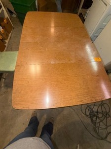 lot 27194 image: Mid-century Modern Heywood Wakefield Drop-leaf Dining Table in a Maple Finish
