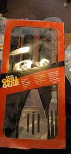 lot 26916 image: Vintage Fiesta Grill Gear Grill Set