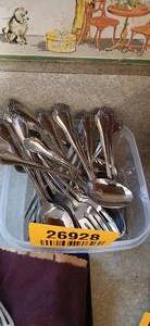 lot 26928 image: Complete Set of WM. A. Rogers Deluxe Stainless Silverware