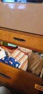 lot 26988 image: Drawer Full of Dish Rags and Hand Towels