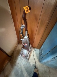 lot 27186 image: Vintage Bissell Powersteamer with Dirtlifter Brush
