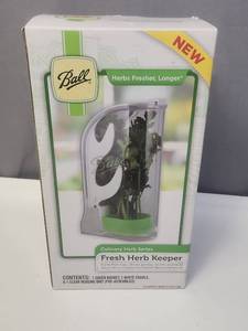 lot 117 image: Ball Fresh Herb Keeper Container - appears new in box