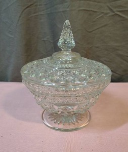 lot 147 image: Crystal Cut Glass Candy Dish with Lid