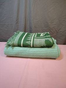 lot 188 image: Full size green blanket with satin edge and a small greenwhite winter themed throw blanket