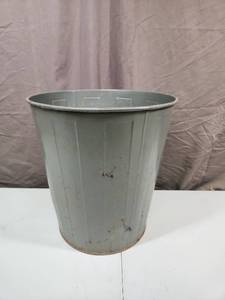 lot 440 image: Metal Office Waste Bin - has a small dent on the side