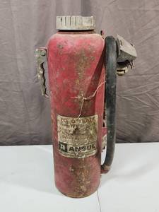 lot 442 image: Ansul Chemical Fire Extinguisher Model LX-20-D