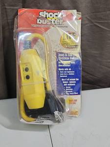 lot 465 image: ShockBuster Portable GFCI Circuit Interrupter - open package