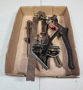 lot 487 image: Vintage combination squares, wing dividerscompass calipers, and pistol grip saw set tools