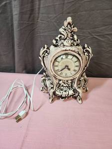 lot 158 image: Vintage Ornate French Provincial Electric Ceramic Mantel Clock - tested, does not work