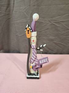 lot 186 image: K-State Wooden Winter Snowman with Bird House Figurine