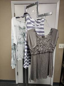lot 81 image: Womens Size XL Casual Tops bundle of 3 - Including one Cupio (really soft fabric)
