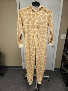 lot 88 image: Adult Size Small - Xhilaration Giraffe Onesie Sleepwear  Halloween Costume