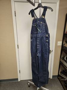 lot 89 image: Classic KEY Imperial Blue Denim Overalls Mens Size 36 x32 - overall good condition, a few small light dirt stains but believe with proper washing they would come out (not very noticeable)