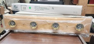 lot 453 image: Sunnwywood 24-inch Light Oak Vanity Light Bar with 4 lights - new in open box