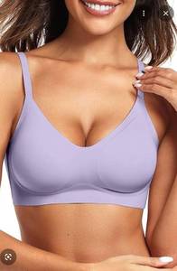 lot 2623 image: Vertvies Sports Bra Size Large Light Purple