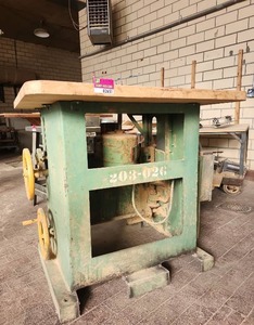 lot 2651 image: Pearson Industrial Spool Sander Model DB-9