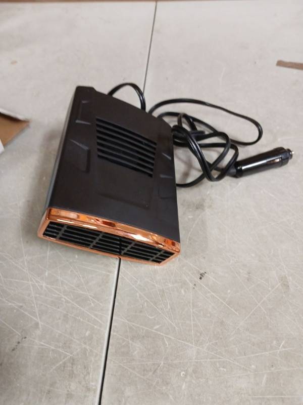 lot 56730 image: 12V Car Heater