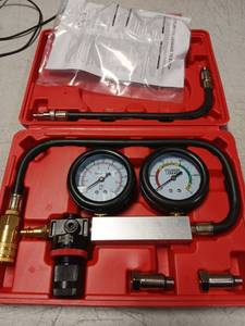 lot 39345 image: TU-21Cylinder Leak Down Tester Kit, Automotive Engine Compression Leakage Test Kit for Cars Trucks Motorcycles