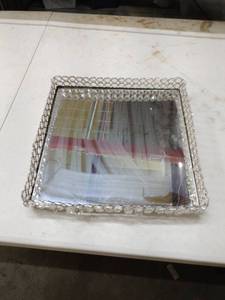 lot 8950 image: Mirrored Serving Tray