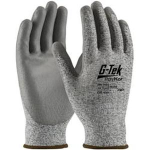 lot 8976 image: Pip Coated Gloves PolyKor Fiber M PK12 16-150M