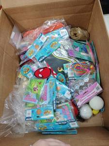 lot 8993 image: Box of Miscellaneous Toys